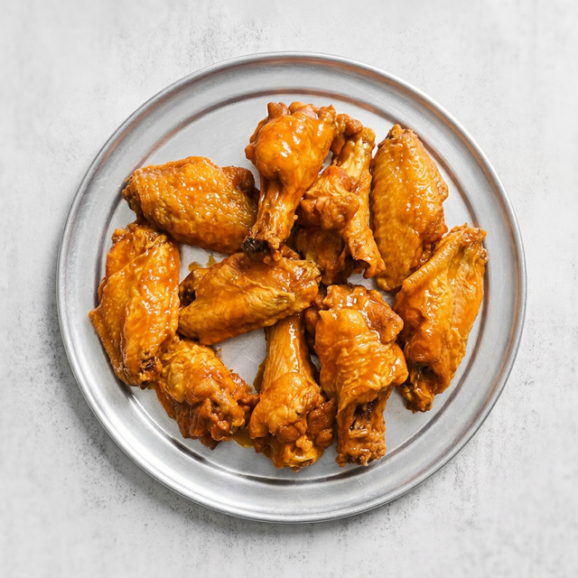 10 Traditional Wings Special.